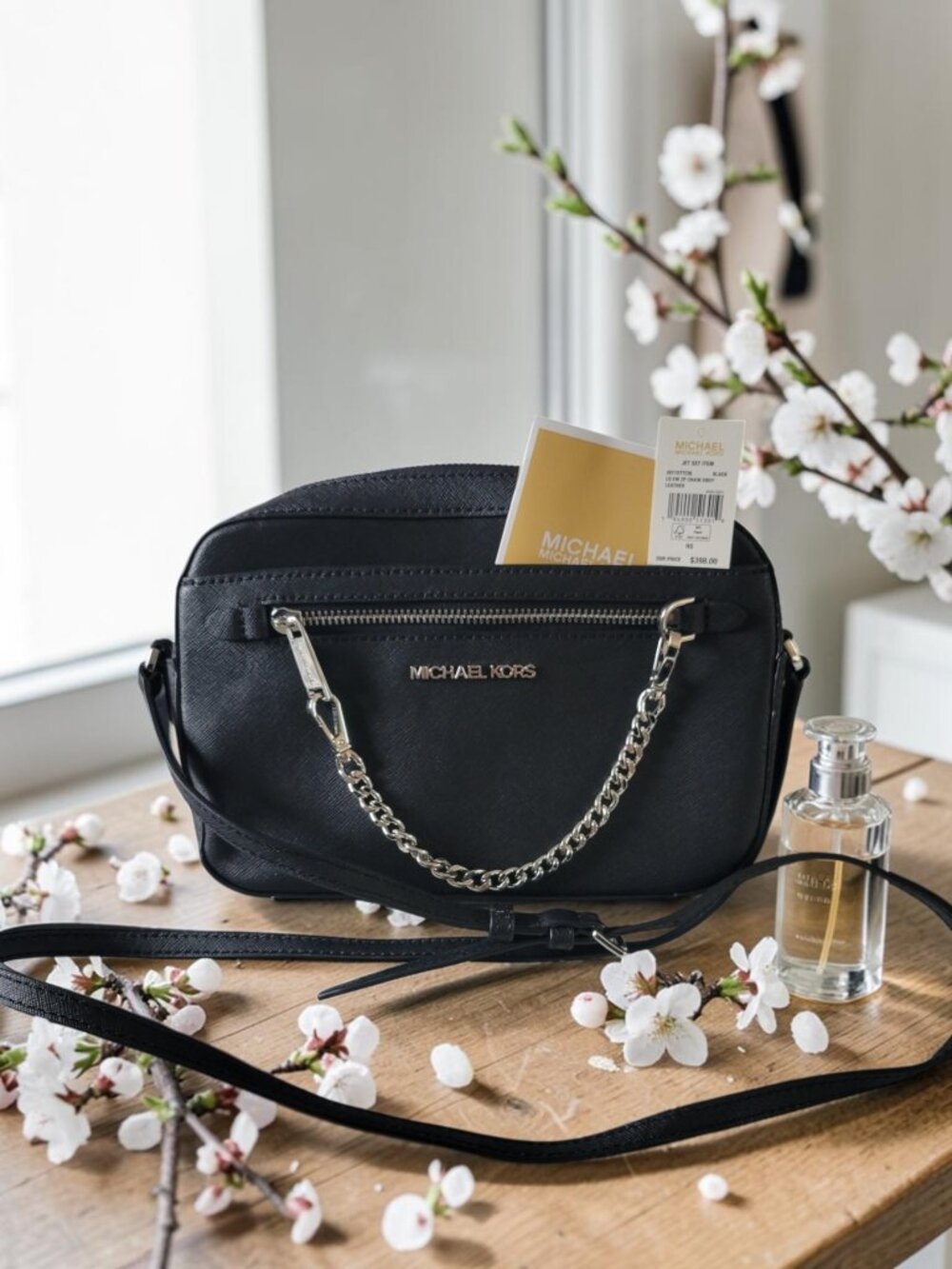 NWT Michael Kors Jet Set Large EW Zip Chain Saffiano Leather Crossbody Bag Black